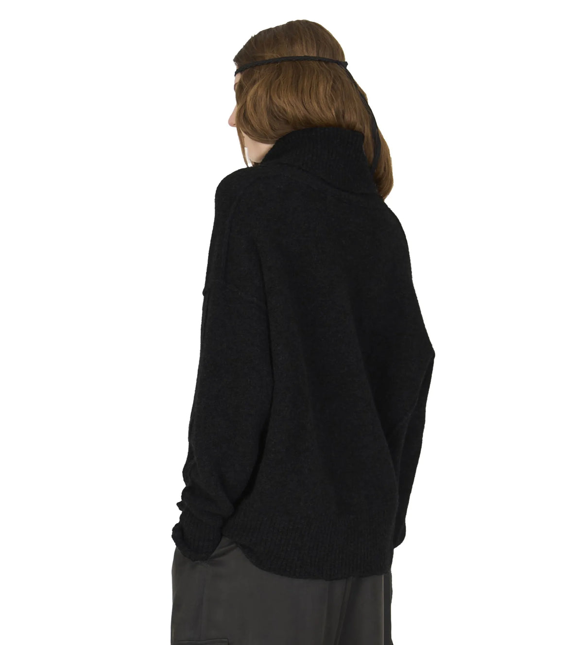 PINNED TURTLENECK