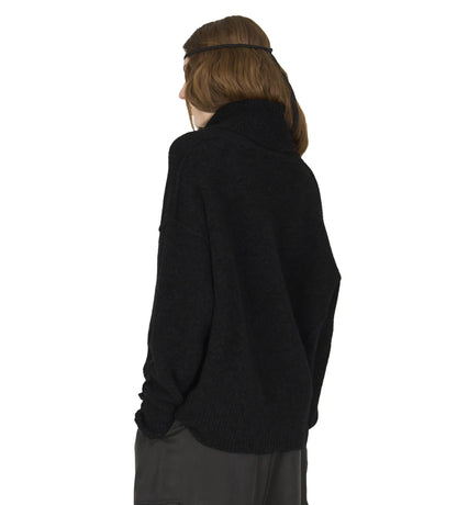 PINNED TURTLENECK