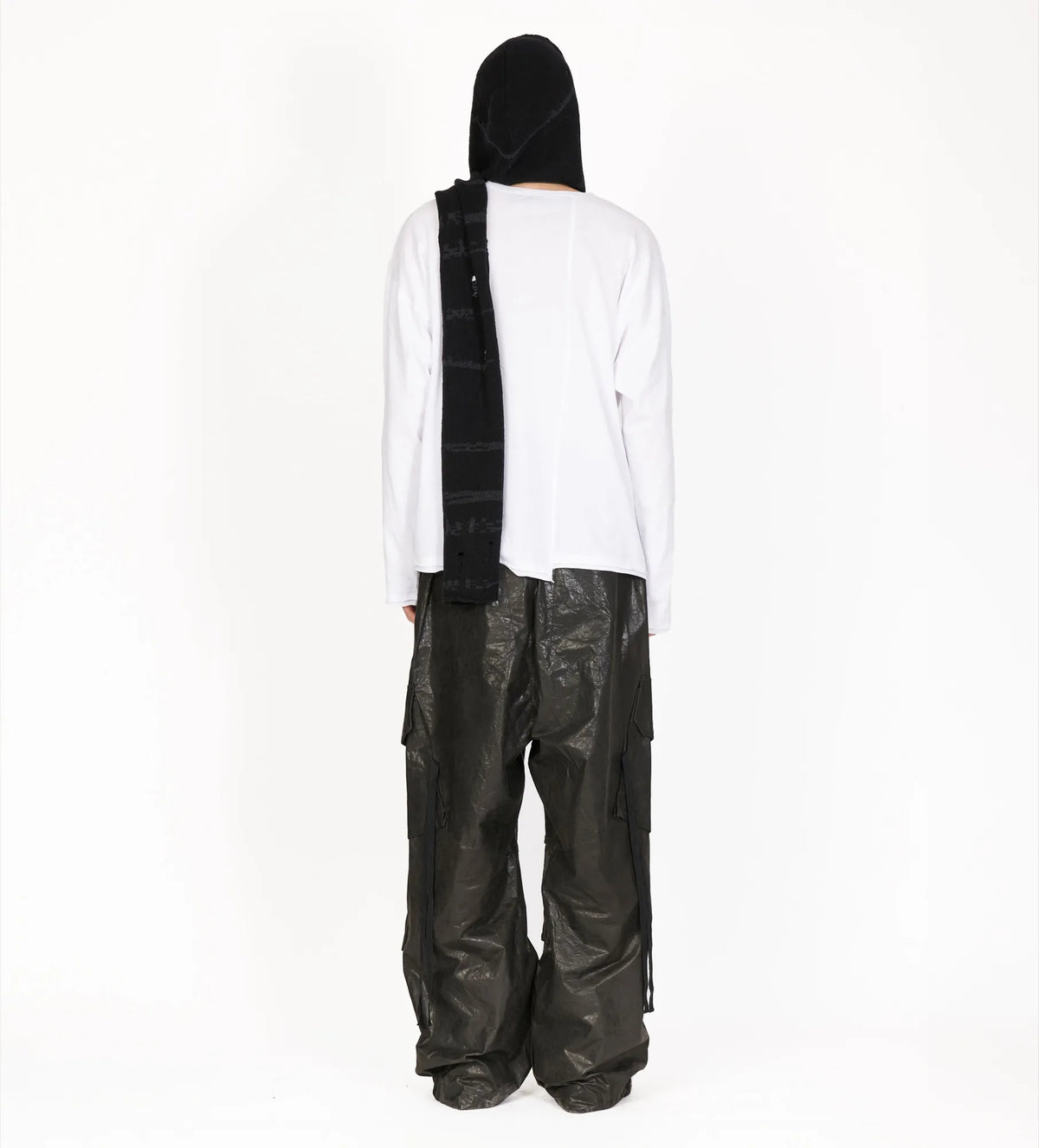 HOODED KNIT SCARF